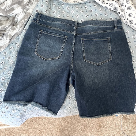 Lane Bryant Bermuda Jean Shorts - Picture 2 of 4